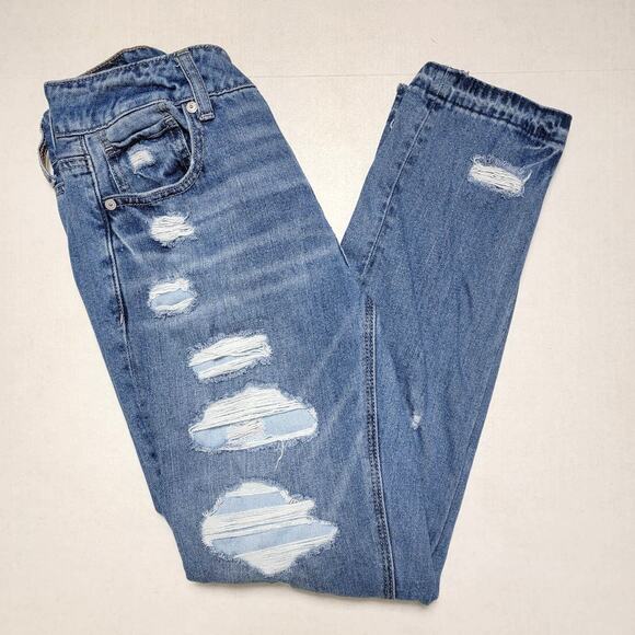 American Eagle Outfitters Denim - American Eagle Distressed Tomgirl Jeans SZ 2